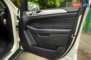 Внедорожник / Кроссовер Mercedes-Benz M-Class 2011 в 