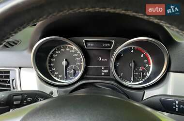 Внедорожник / Кроссовер Mercedes-Benz M-Class 2011 в 