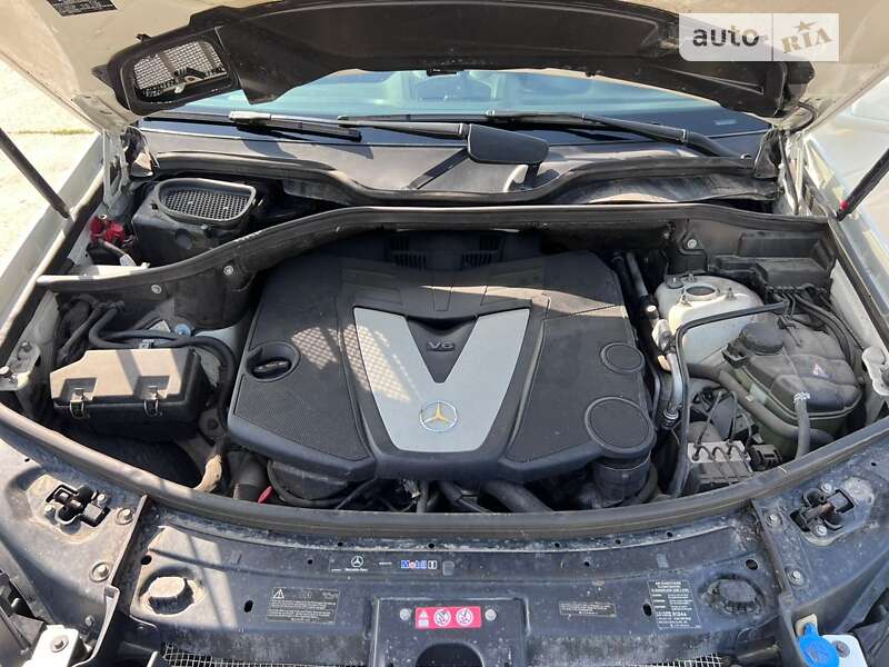 Позашляховик / Кросовер Mercedes-Benz M-Class 2011 в Одесі