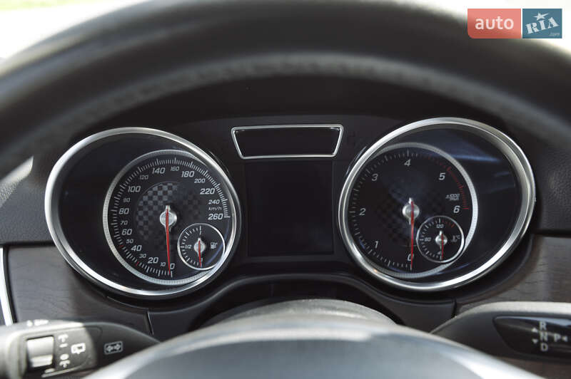 Внедорожник / Кроссовер Mercedes-Benz M-Class 2011 в Тернополе