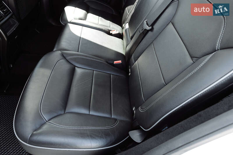 Внедорожник / Кроссовер Mercedes-Benz M-Class 2011 в Тернополе