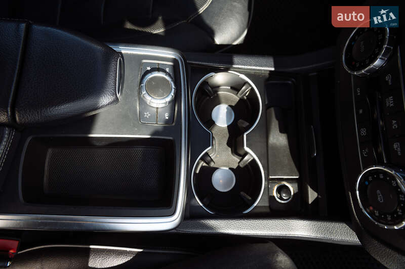 Внедорожник / Кроссовер Mercedes-Benz M-Class 2011 в Тернополе