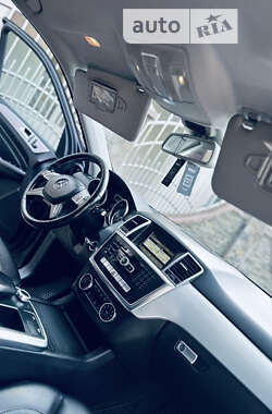 Внедорожник / Кроссовер Mercedes-Benz M-Class 2012 в 
