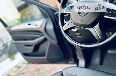 Внедорожник / Кроссовер Mercedes-Benz M-Class 2012 в 