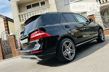 Внедорожник / Кроссовер Mercedes-Benz M-Class 2012 в 