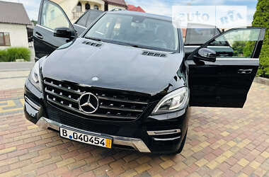 Внедорожник / Кроссовер Mercedes-Benz M-Class 2012 в 