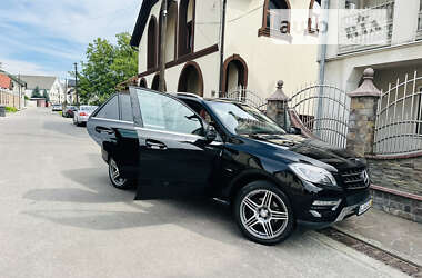 Внедорожник / Кроссовер Mercedes-Benz M-Class 2012 в 