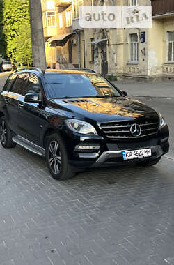 Позашляховик / Кросовер Mercedes-Benz M-Class 2011 в Києві