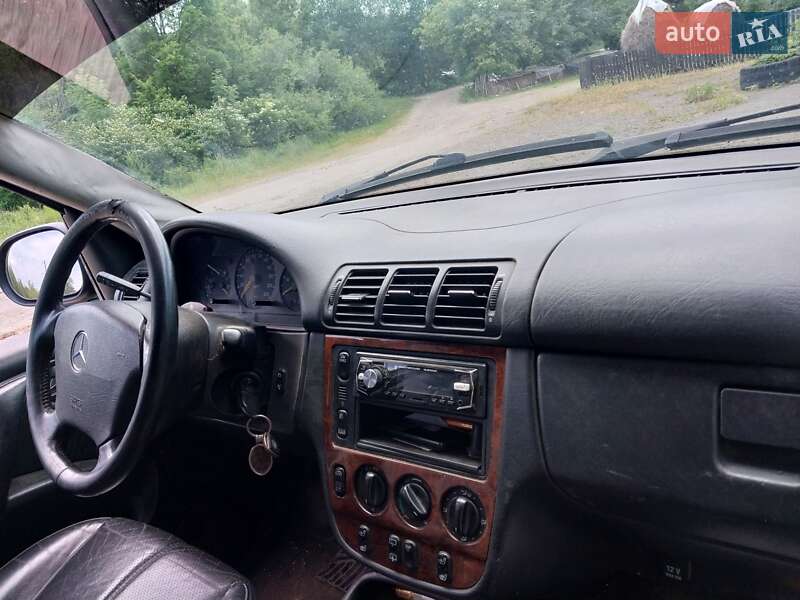 Позашляховик / Кросовер Mercedes-Benz M-Class 2000 в Чернівцях фото 9 Позашляховик / Кросовер Mercedes-Benz M-Class 2000 в Чернівцях