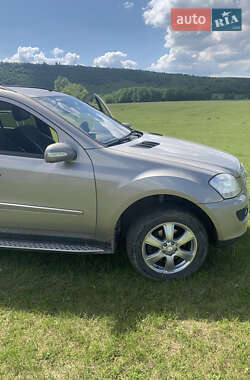 Внедорожник / Кроссовер Mercedes-Benz M-Class 2007 в 
