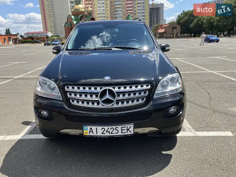 Позашляховик / Кросовер Mercedes-Benz M-Class 2008 в 