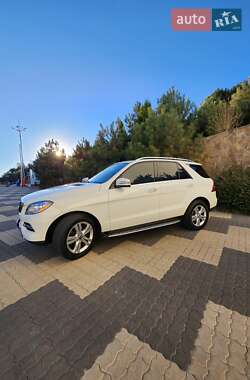 Внедорожник / Кроссовер Mercedes-Benz M-Class 2012 в 