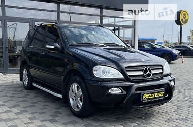 Внедорожник / Кроссовер Mercedes-Benz M-Class 2004 в 