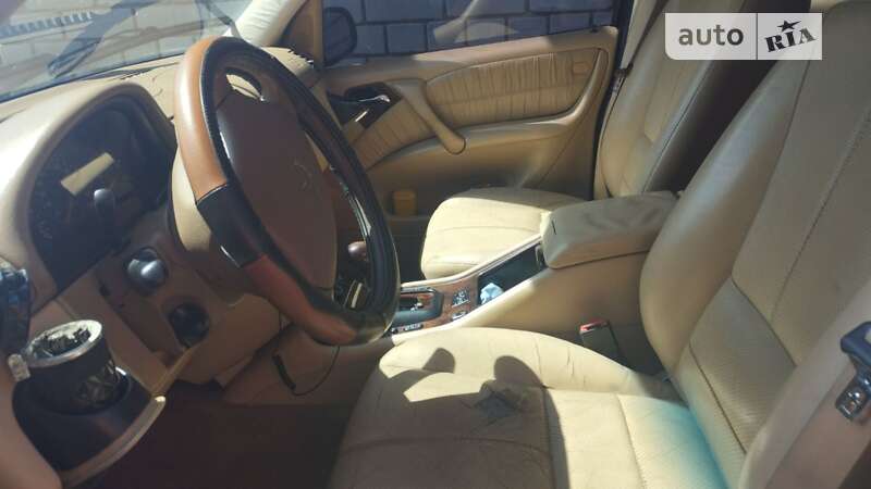 Mercedes-Benz M-Class 2002