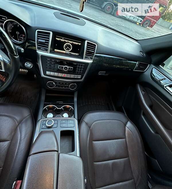 Внедорожник / Кроссовер Mercedes-Benz M-Class 2013 в Кропивницком
