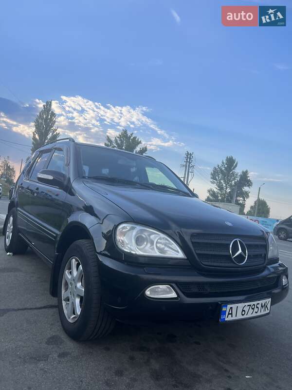 Внедорожник / Кроссовер Mercedes-Benz M-Class 2003 в Киеве