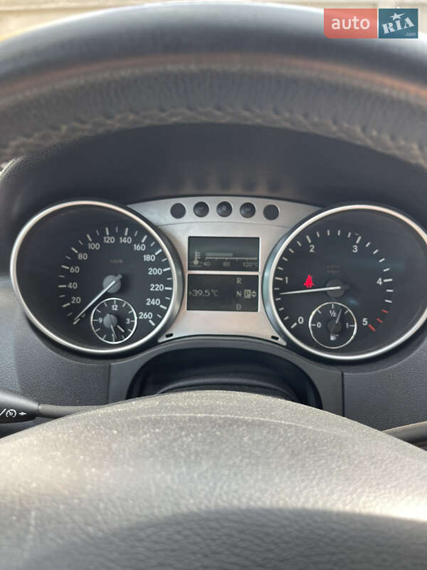 Позашляховик / Кросовер Mercedes-Benz M-Class 2008 в Києві