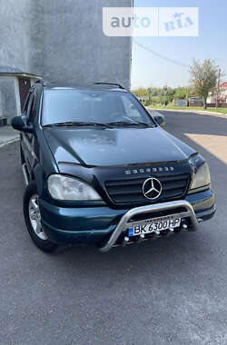 Внедорожник / Кроссовер Mercedes-Benz M-Class 1997 в Ровно