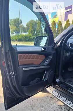 Внедорожник / Кроссовер Mercedes-Benz M-Class 2009 в Киеве