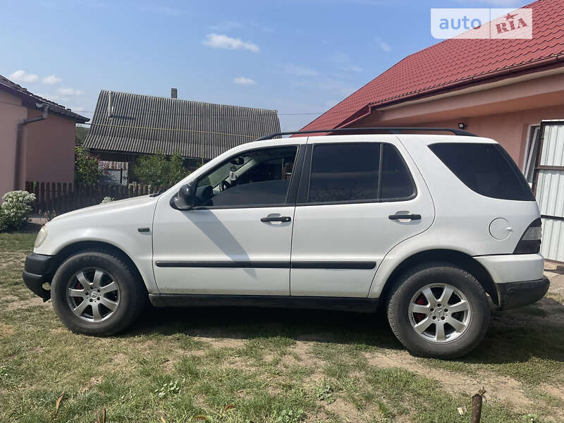 Внедорожник / Кроссовер Mercedes-Benz M-Class 1999 в Судовой Вишне