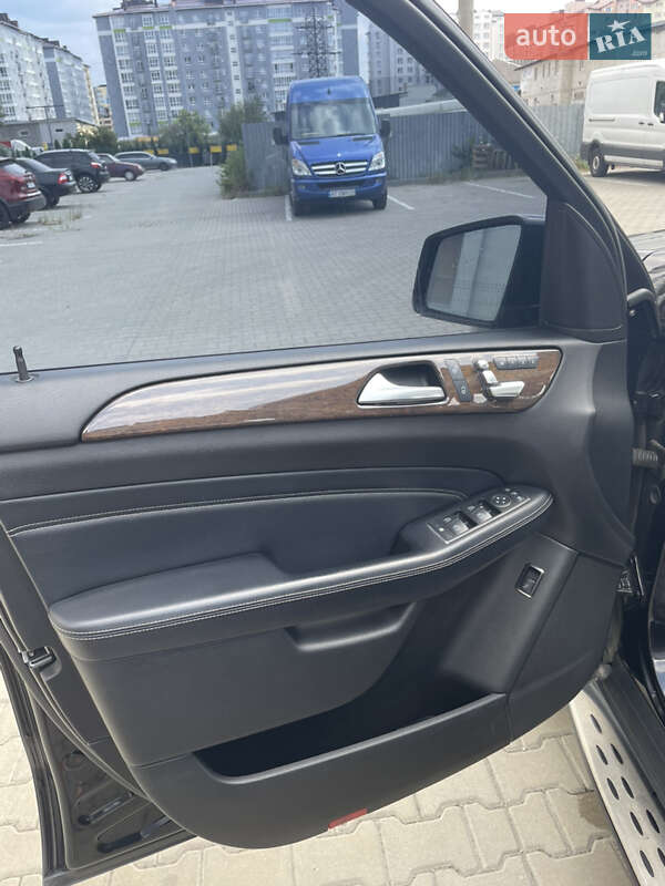 Внедорожник / Кроссовер Mercedes-Benz M-Class 2012 в Ивано-Франковске