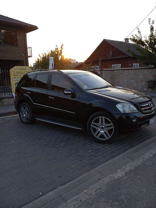 Внедорожник / Кроссовер Mercedes-Benz M-Class 2006 в Любешове