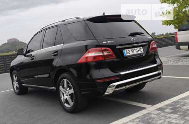 Внедорожник / Кроссовер Mercedes-Benz M-Class 2012 в 
