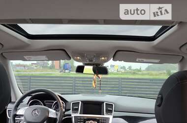Внедорожник / Кроссовер Mercedes-Benz M-Class 2012 в 