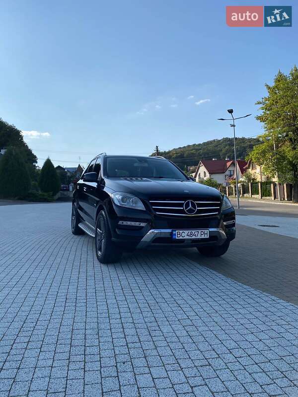 Внедорожник / Кроссовер Mercedes-Benz M-Class 2012 в Львове