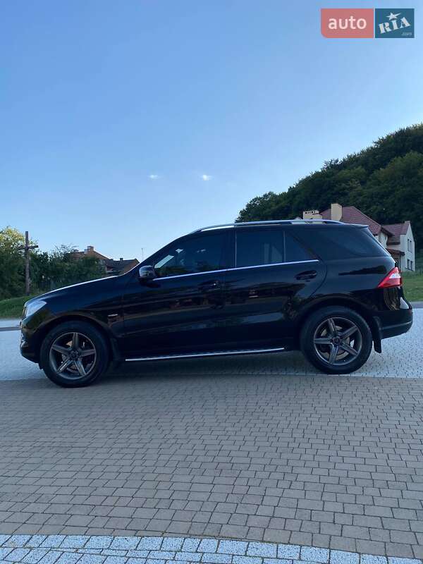 Внедорожник / Кроссовер Mercedes-Benz M-Class 2012 в Львове
