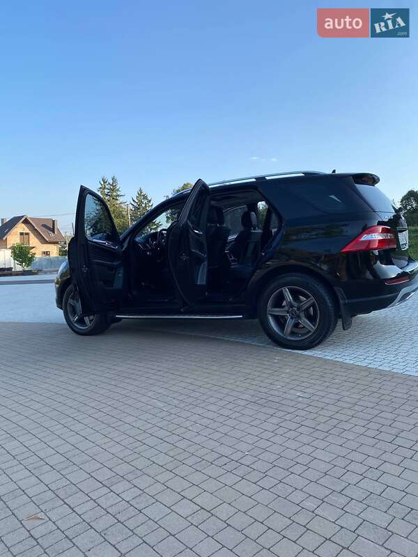 Внедорожник / Кроссовер Mercedes-Benz M-Class 2012 в Львове
