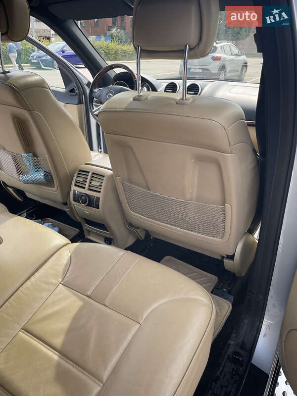 Внедорожник / Кроссовер Mercedes-Benz M-Class 2011 в Киеве