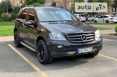 Внедорожник / Кроссовер Mercedes-Benz M-Class 2006 в Киеве