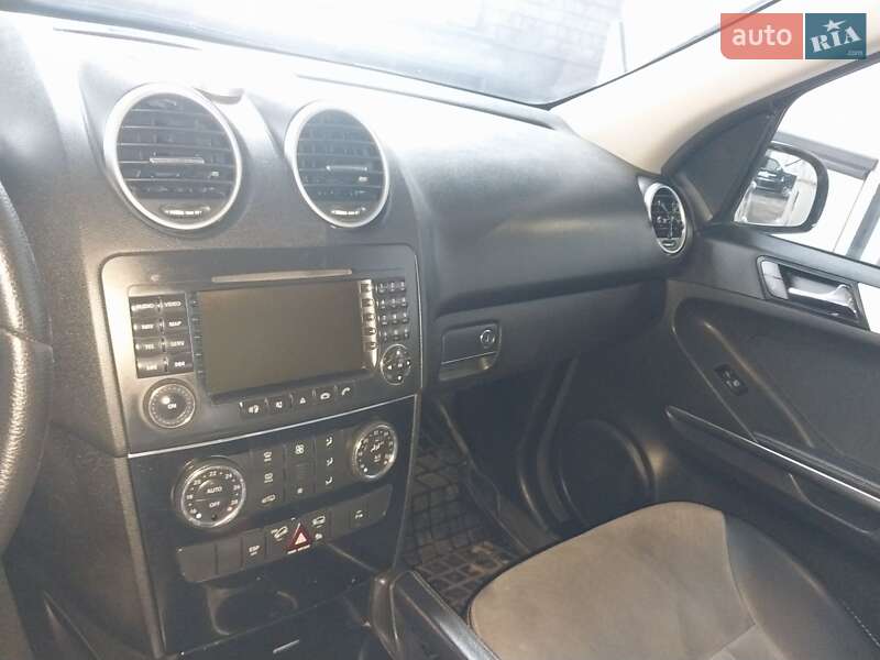 Позашляховик / Кросовер Mercedes-Benz M-Class 2008 в Житомирі