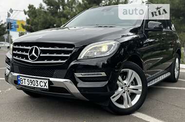 Внедорожник / Кроссовер Mercedes-Benz M-Class 2013 в Одессе