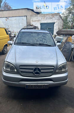 Внедорожник / Кроссовер Mercedes-Benz M-Class 2000 в Кривом Роге