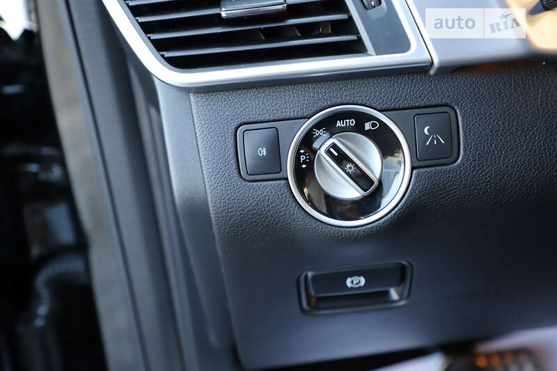 Позашляховик / Кросовер Mercedes-Benz M-Class 2015 в Дрогобичі фото 166 Позашляховик / Кросовер Mercedes-Benz M-Class 2015 в Дрогобичі