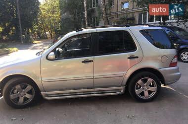 Внедорожник / Кроссовер Mercedes-Benz M-Class 2003 в 