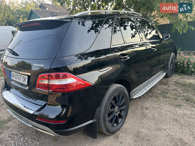 Внедорожник / Кроссовер Mercedes-Benz M-Class 2014 в Краматорске
