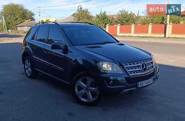 Позашляховик / Кросовер Mercedes-Benz M-Class 2010 в 