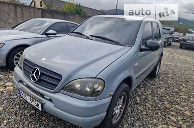 Позашляховик / Кросовер Mercedes-Benz M-Class 2002 в Хусті