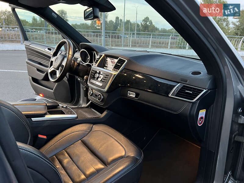 Внедорожник / Кроссовер Mercedes-Benz M-Class 2012 в Киеве