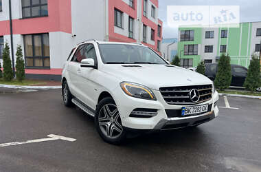 Внедорожник / Кроссовер Mercedes-Benz M-Class 2012 в Ровно