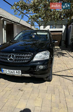 Внедорожник / Кроссовер Mercedes-Benz M-Class 2006 в 
