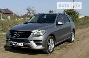 Внедорожник / Кроссовер Mercedes-Benz M-Class 2014 в Одессе