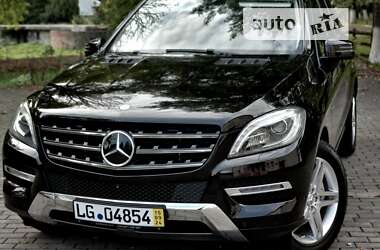 Позашляховик / Кросовер Mercedes-Benz M-Class 2013 в Чернівцях