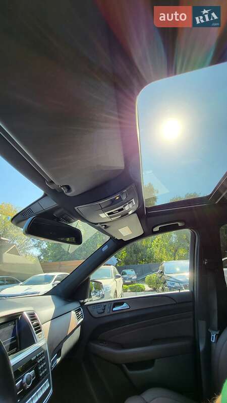 Внедорожник / Кроссовер Mercedes-Benz M-Class 2014 в Киеве