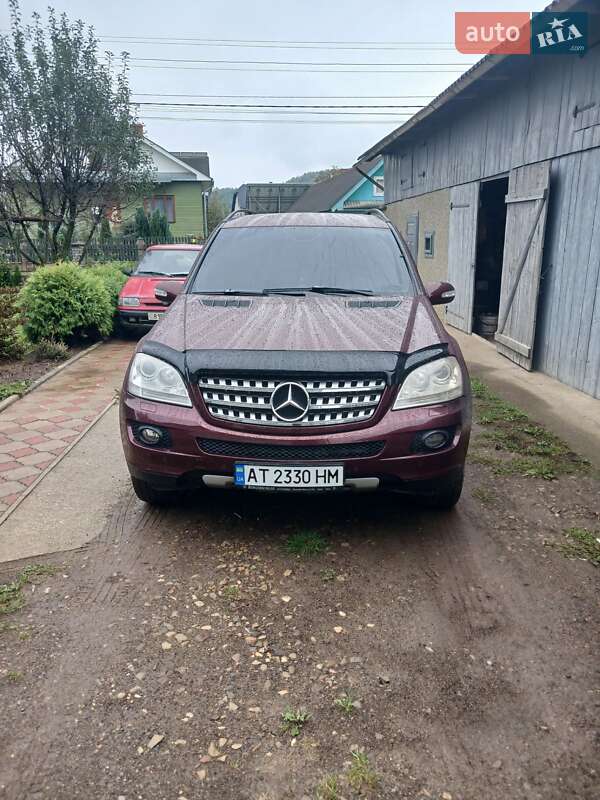 Позашляховик / Кросовер Mercedes-Benz M-Class 2008 в 