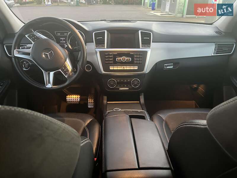 Позашляховик / Кросовер Mercedes-Benz M-Class 2013 в Києві