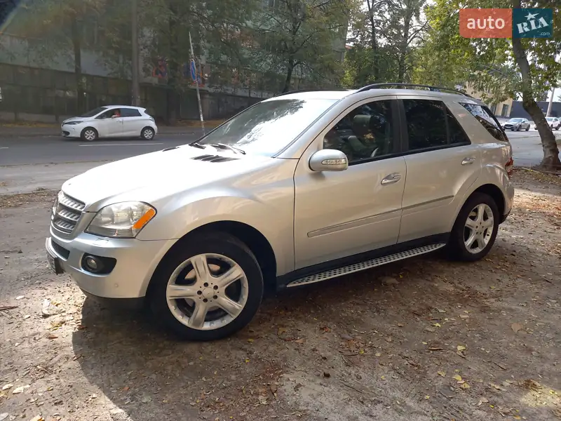 Mercedes-Benz M-Class 2008